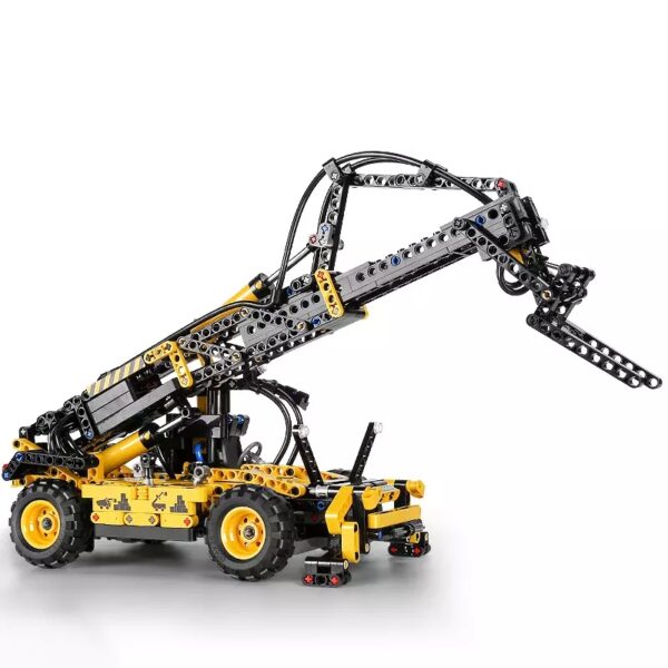 MOULD KING 19009 Pneumatic Telescopic Forklift with 803 pieces